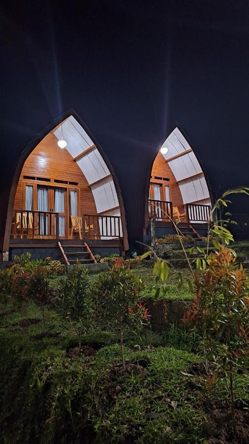 Family Rinjani Bungalow Sajang Exteriör bild