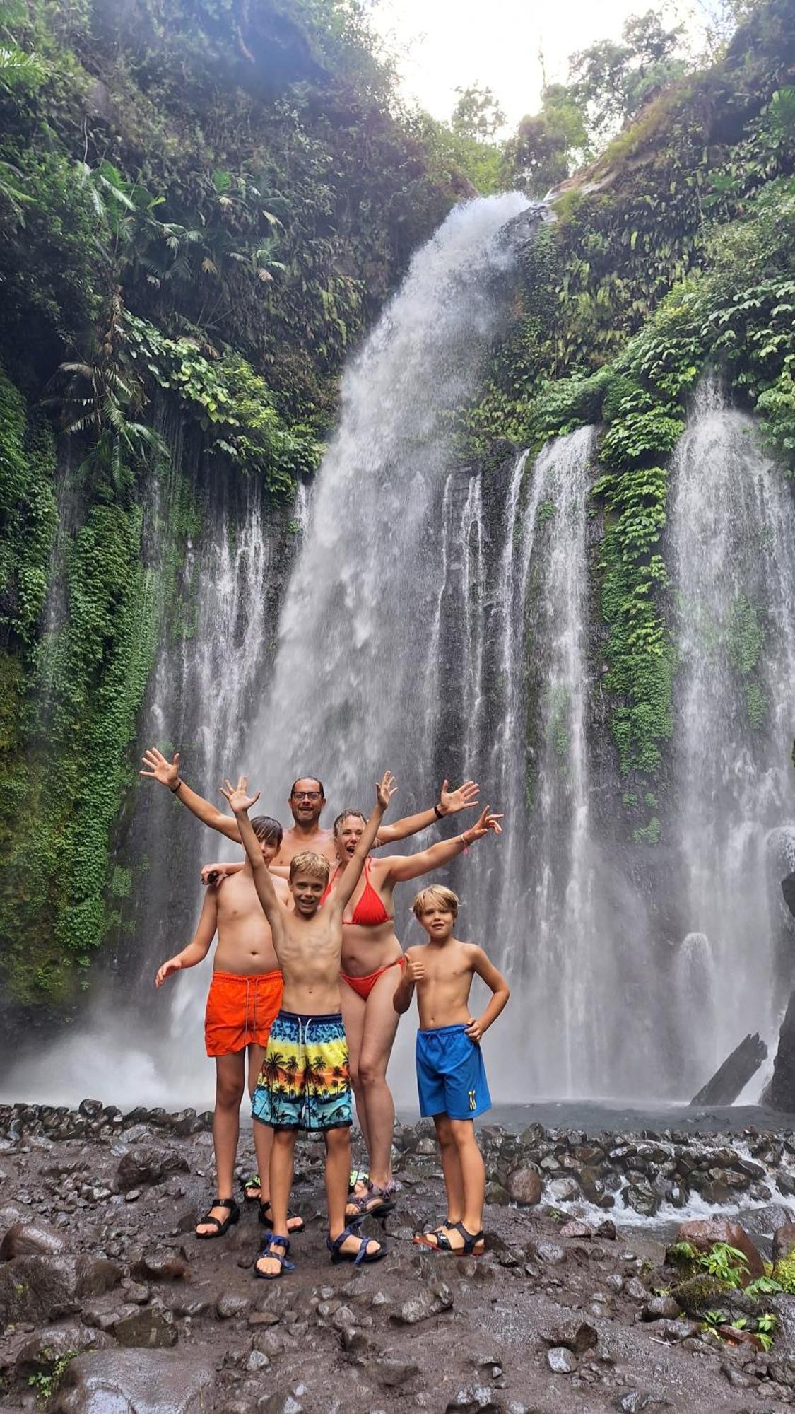 Family Rinjani Bungalow Sajang Exteriör bild